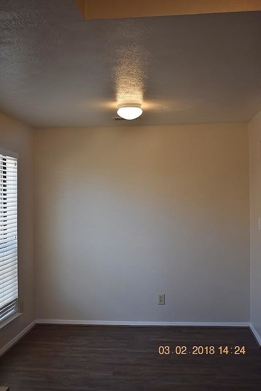 Foto del edificio - 5418 Lakeview Pkwy