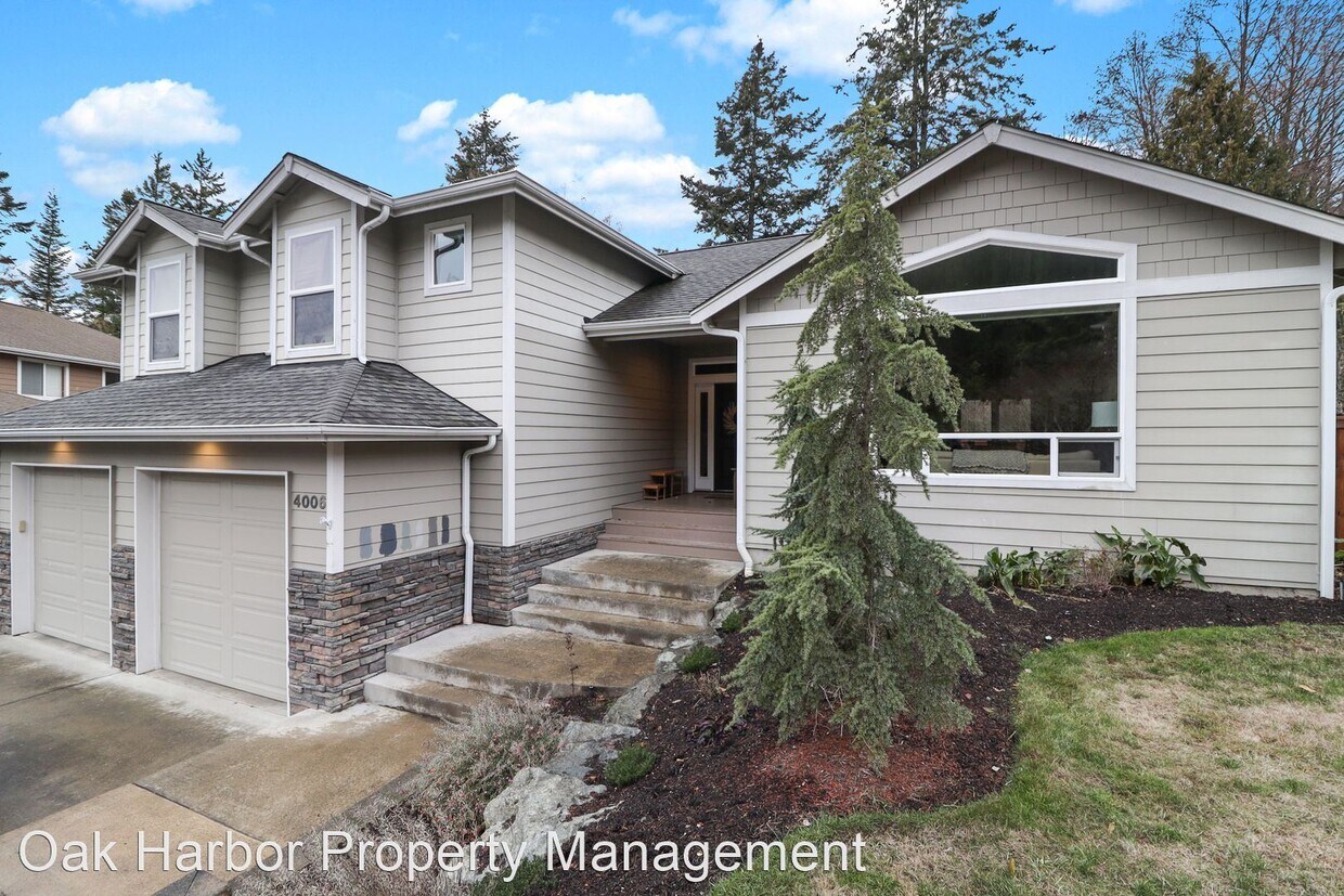 4 br, 2.5 bath House 4006 Robin Ct House Rental in Anacortes, WA