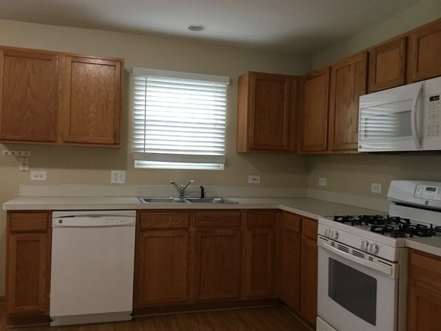 Foto del edificio - 481 Pheasant Chase Dr