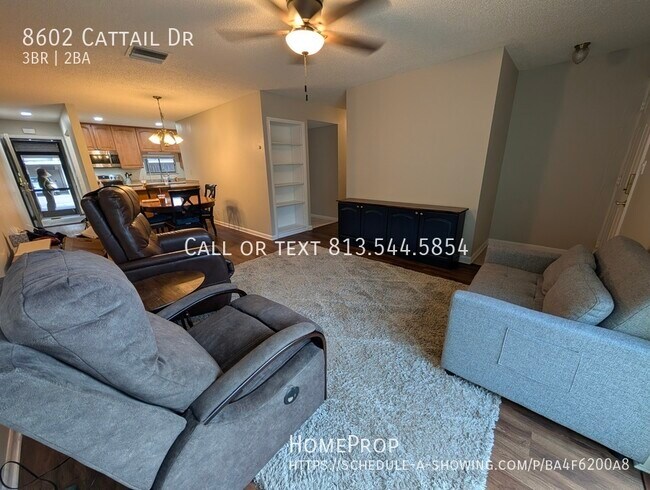 Foto del edificio - 8602 Cattail Dr