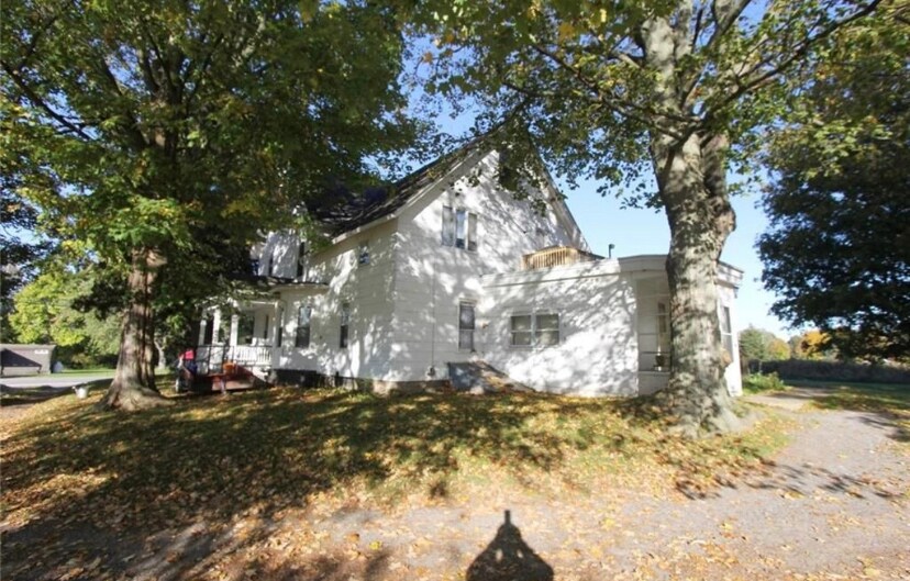 Rear lower unit. - 6163 N Lake Rd