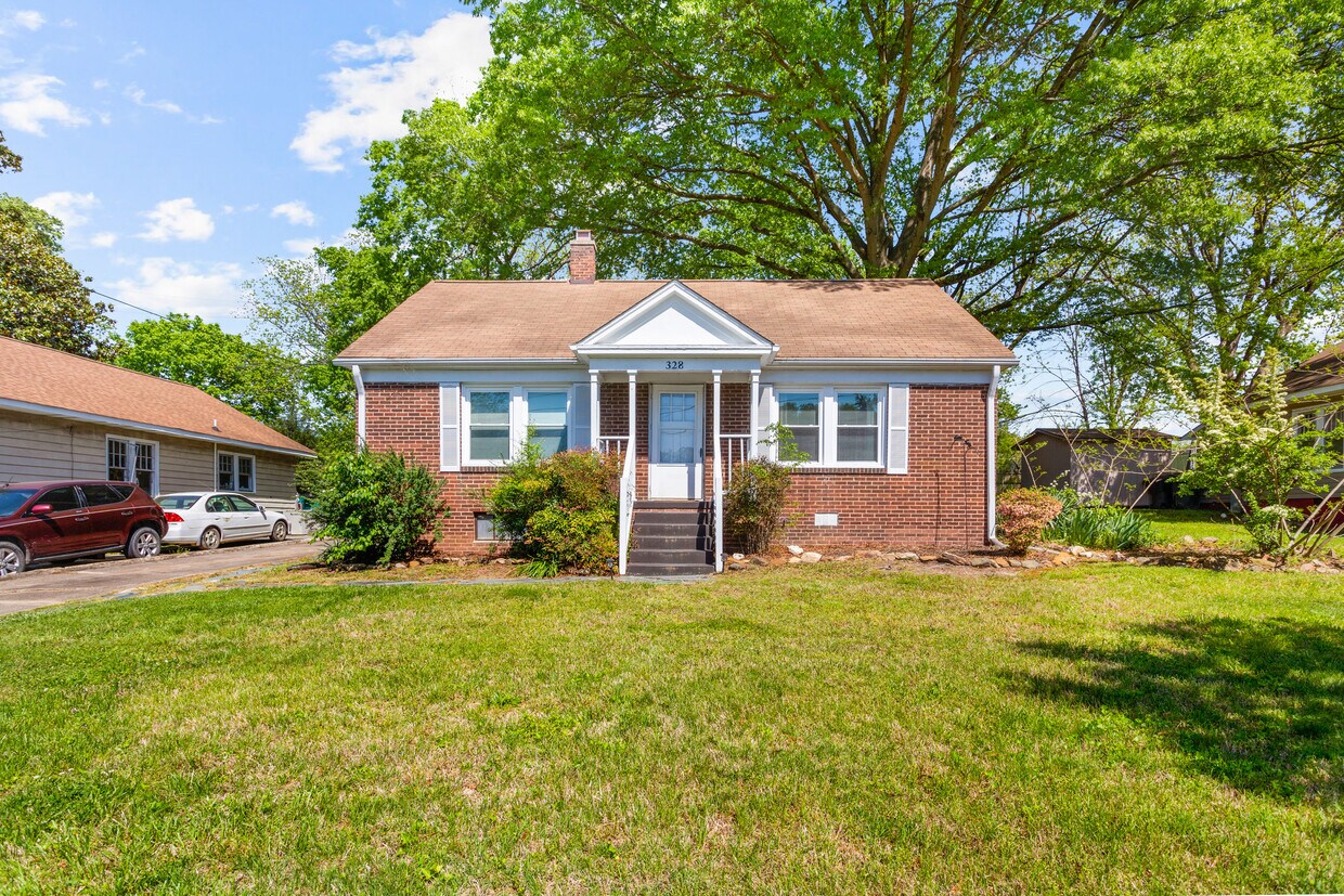 328 Ave, Burlington, NC 27217 House Rental in Burlington, NC