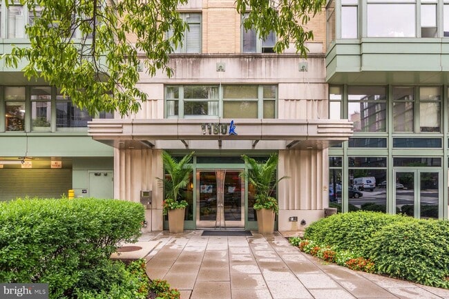 Building Photo - 1150 K St NW