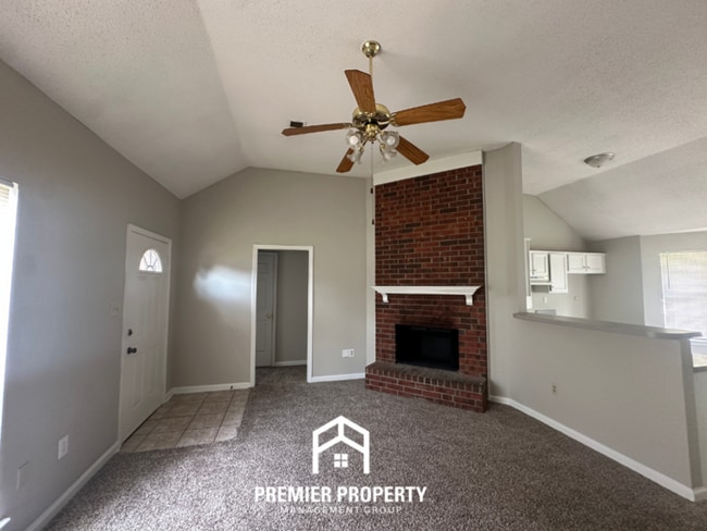 Building Photo - 6994 Manslick Rd