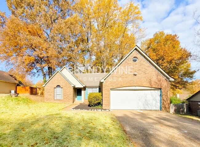 Building Photo - 5762 Riverhead Ave