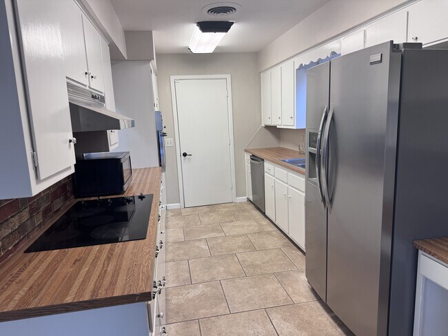 Foto del edificio - 2118 Westbrook Ave