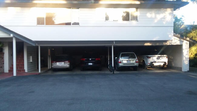 Foto del edificio - 1308 Hoover St