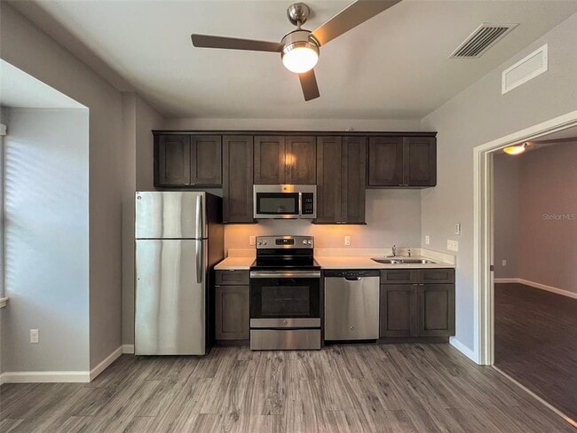 Foto del edificio - 204 NW 18th St