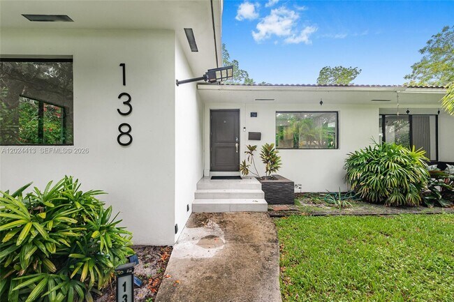 Foto del edificio - 138 NW 106th St