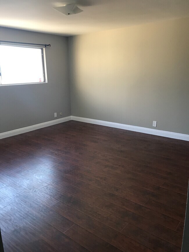 4633 Marine Ave Unit 251, Lawndale, CA 90260 Condo for Rent in