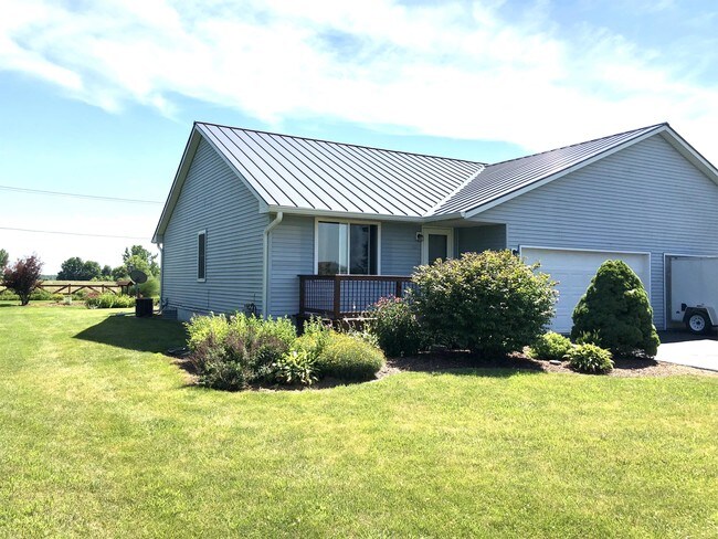 Building Photo - 2532B N 4645th Rd
