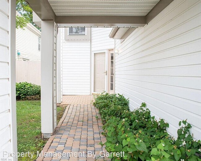 Foto del edificio - 3 br, 2.5 bath House - 906 Nicklaus Drive
