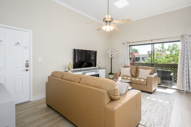 Foto del edificio - 3600 Hayden Rd