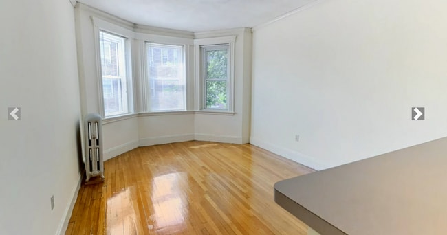 Building Photo - 120 Peterborough St