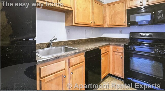 Building Photo - 205-225 Walden St Unit FL