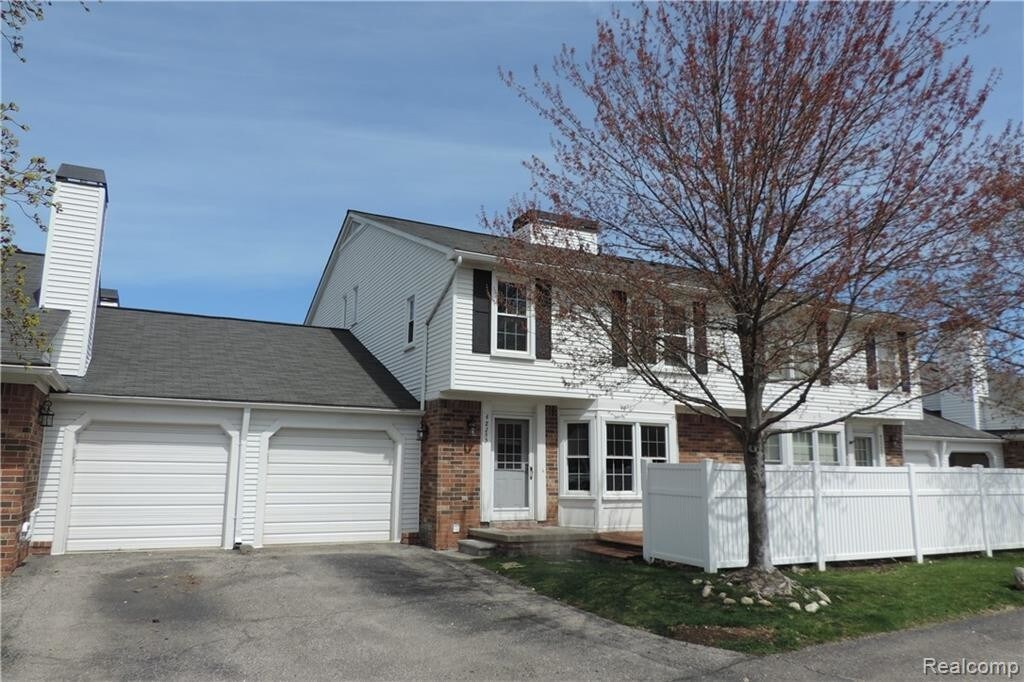 Foto principal - 42253 Old Pond Cir