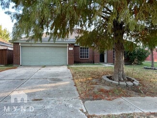 Building Photo - 1122 Buckingham Dr