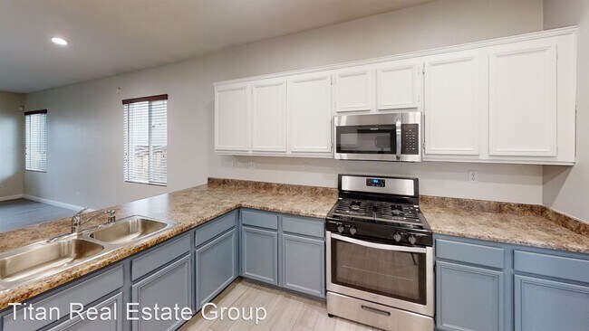 Foto del edificio - 3 br, 2 bath House - 1371 Fleet St