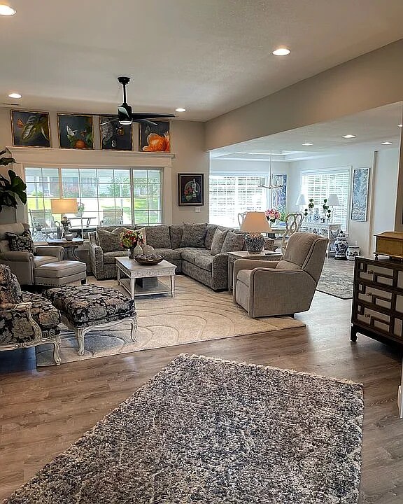Foto del edificio - 4102 Roxbury Ct
