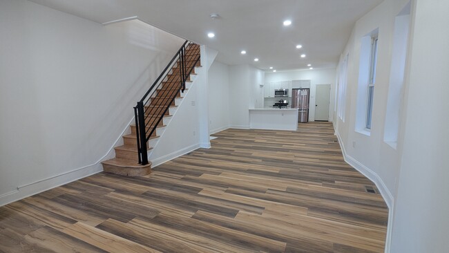 Building Photo - 1223 S 53rd St