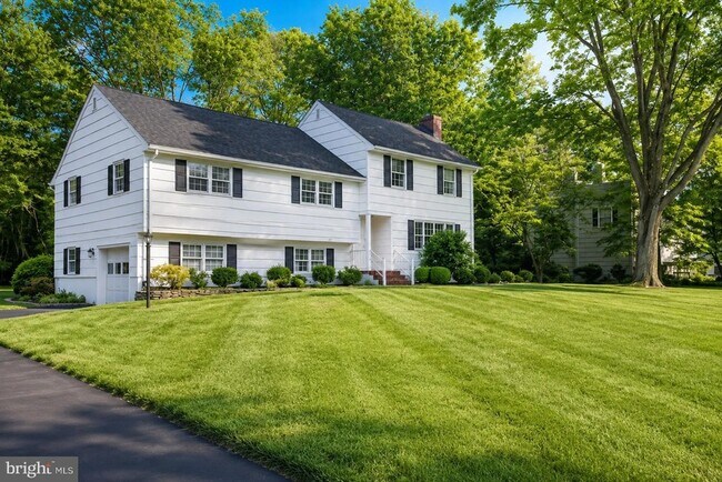 Foto del edificio - 269 Shadybrook Ln
