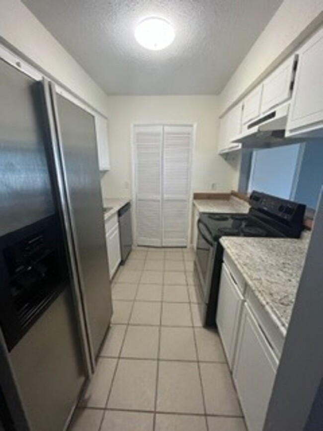 Foto del edificio - 2 Bed 2 Bath Townhome