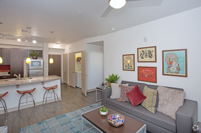 1BR, 1BA - 596 SF - The District on Apache Apartments