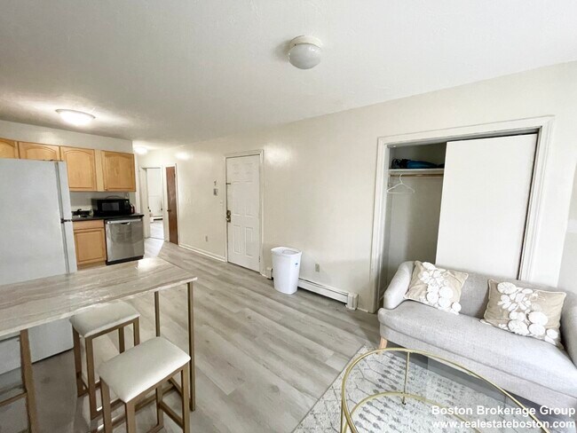 Foto del edificio - 92 Hammond St