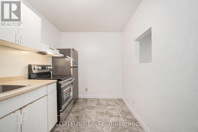 Photo du bâtiment - 185 McArthur Ave.