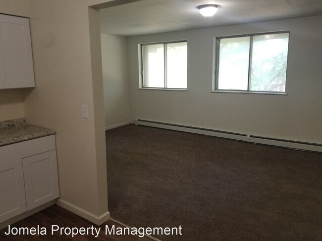 Foto del edificio - 2920 W Highland Blvd