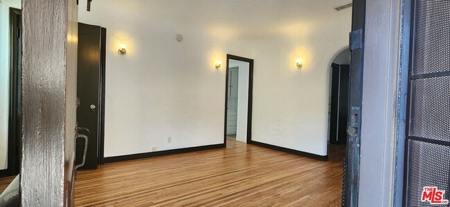 Building Photo - 2029 Addison Way