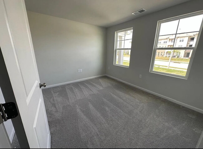 Building Photo - Room in Townhome on Kasota Ln