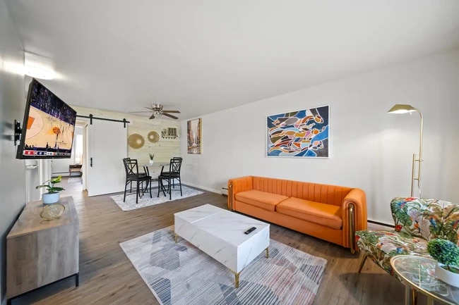 Building Photo - Ava Sterling Apartments