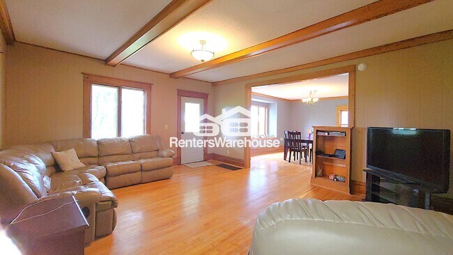 Building Photo - 1852 Co Rd G