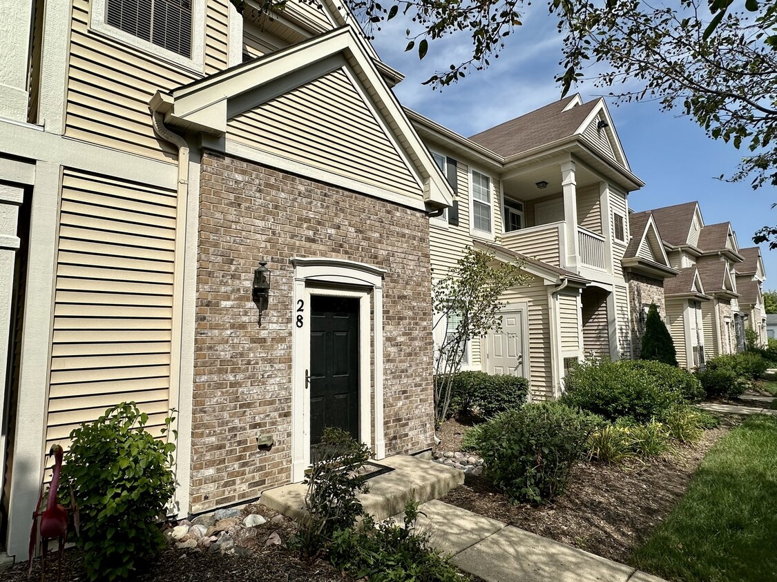 Primary Photo - 2245 Aurora Dr