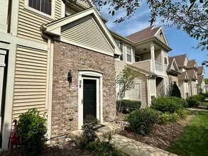Building Photo - 2245 Aurora Dr