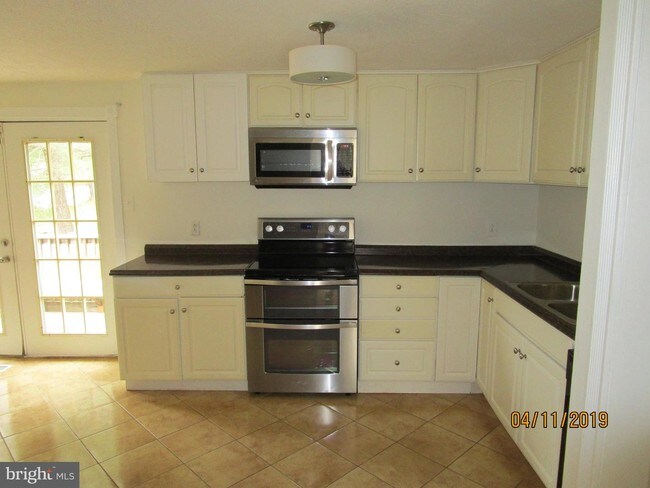 Building Photo - 3308 Grayvine Ln