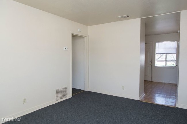 Building Photo - 2 br, 1 bath Apartment - 522 SOUTH LEGGETT