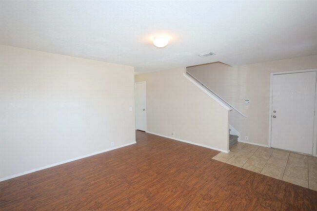 Building Photo - 3203 Becker Glen St