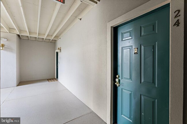 Building Photo - 12000 Taliesin Pl