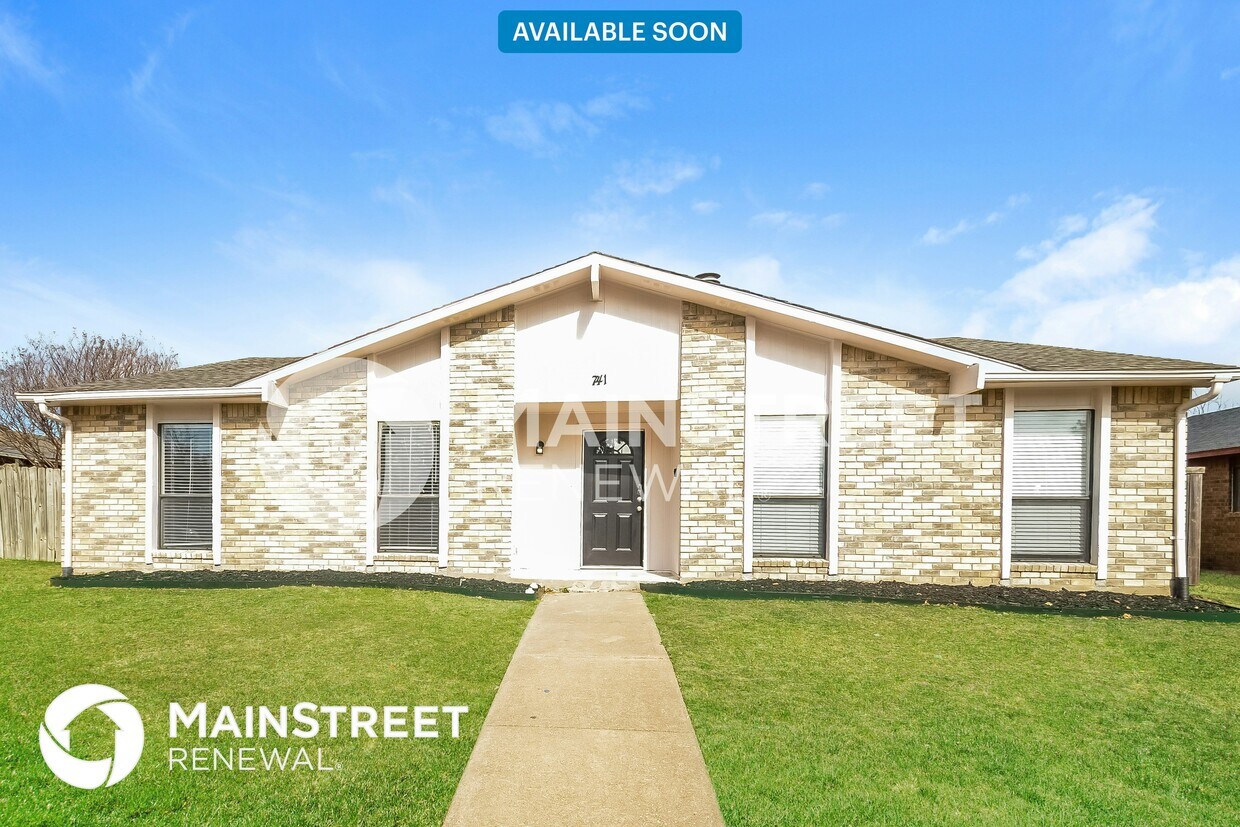 Primary Photo - 741 Cambridge Dr