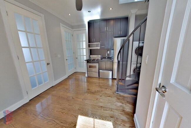 Foto del edificio - 314 E 106th St