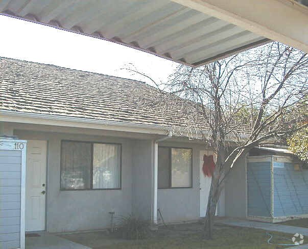 Foto del edificio - 4676 E Clinton Ave