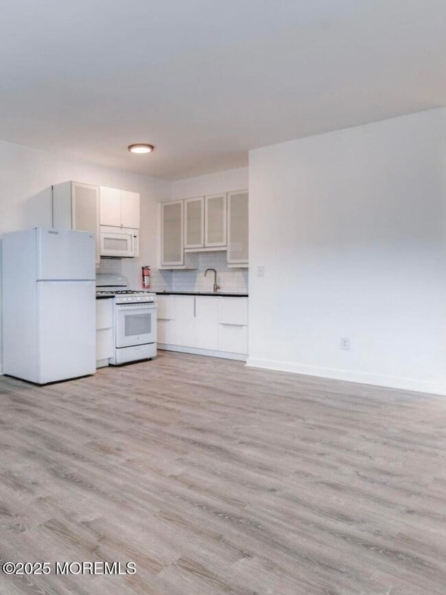 Building Photo - 109 McCabe Ave