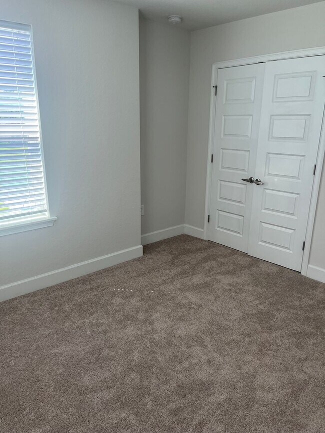 Foto del edificio - 259 Bittern Lp