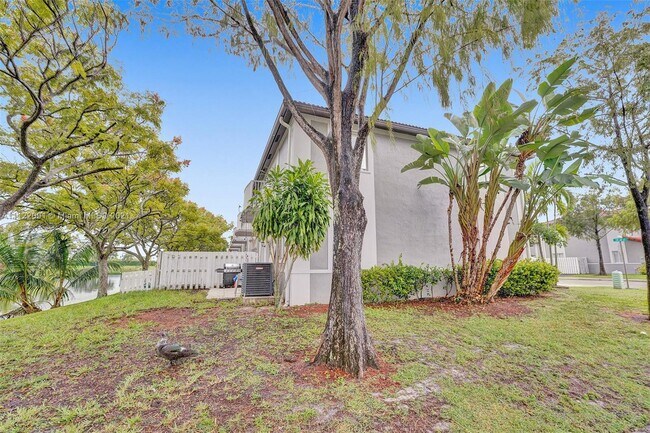 Building Photo - 12695 SW 28th Ct