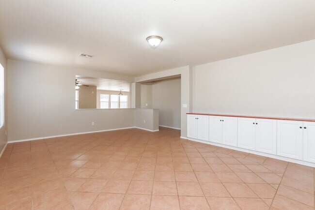 Building Photo - 11225 E Quicksilver Ave