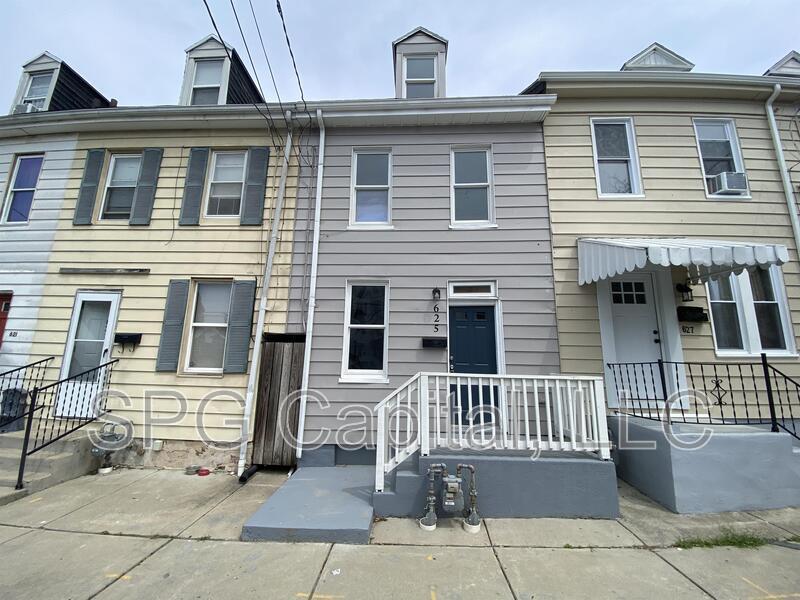 Foto principal - 625 Vander Ave