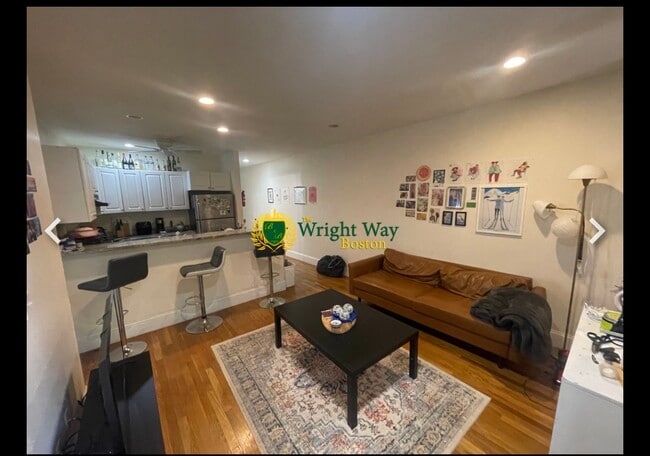 Building Photo - 66 Egmont St