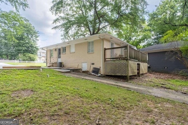 Foto del edificio - 1401 Briarwood Rd NE